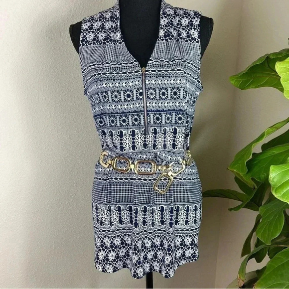 Ivanka Trump Blue White 1/4 Gold Tone Tank Top Size Medium - Picture 3 of 11